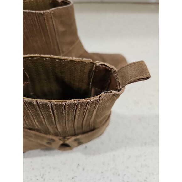 Very Volatile Boots Womens 8.5 Harness Strap Slip On Suede Wood Heel BoHo Casual - Picture 7 of 16